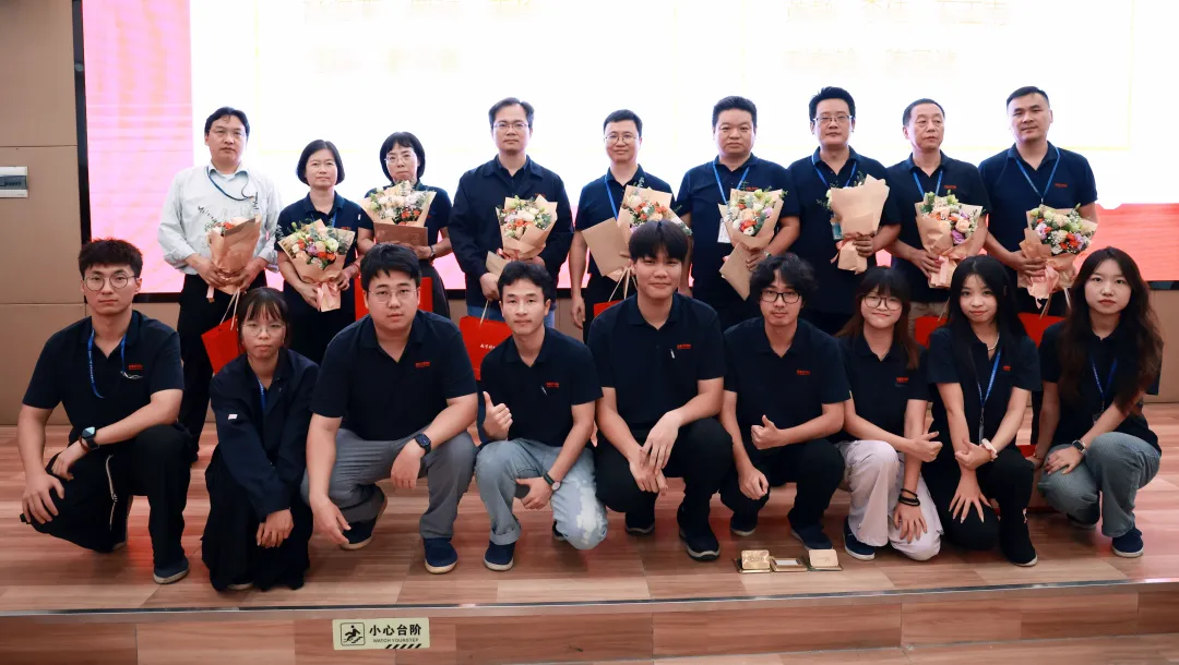 谢师恩，，，，，，，，礼颂引路人！
